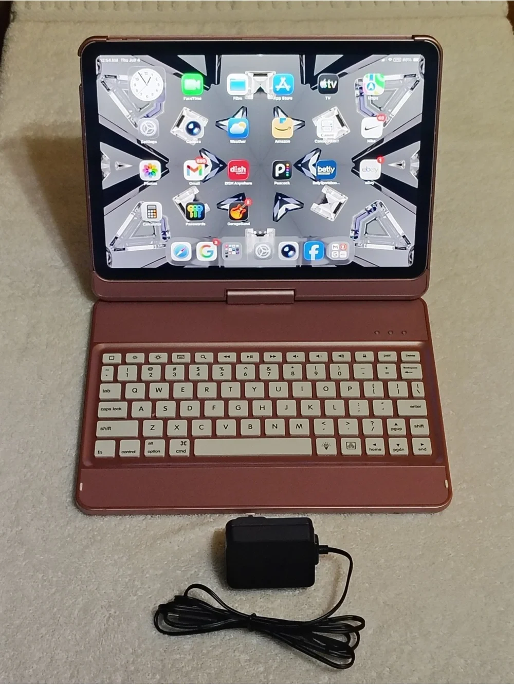 Keyboard Case 4 CERTAIN iPadS WITH A 360° Rotatable Protective Cover,(Rose Gold)